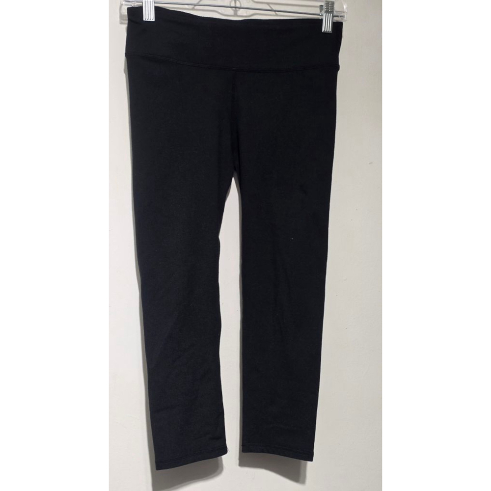 Women's Fabletics Black Cropped Leggings Size‎ S